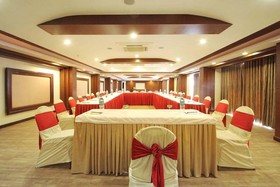 Cambay Golf Resort Jamdoli