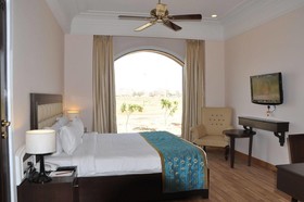 Cambay Golf Resort Jamdoli