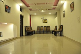 OYO 11754 Hotel Classic 7