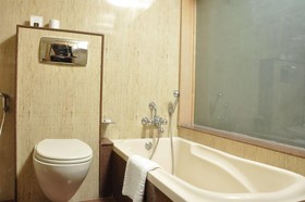 OYO Townhouse O75309 Hotel Royal Cm