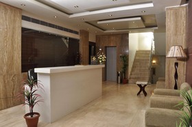 OYO Townhouse O75309 Hotel Royal Cm