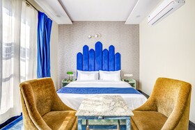 Fabhotel The White Moon