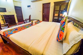 FabHotel Utsav Niwas