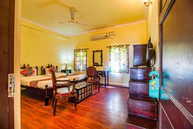 FabHotel Utsav Niwas