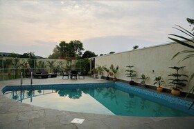 Free Birds Bungalow