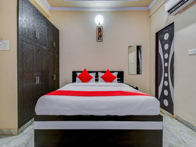 Friends Residency By OYO Rooms