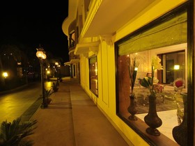 Grand Uniara A Heritage Hotel