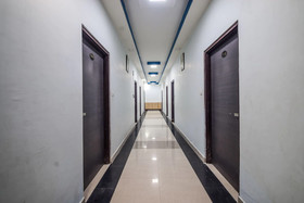 Hotel Aan Milan By OYO Rooms