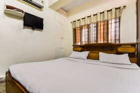 Hotel Alwin by OYO Rooms