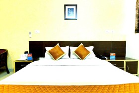 Hotel Ananta Inn