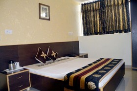 Hotel Ananta Inn