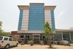 Hotel Chetram by OYO Rooms