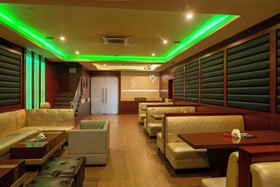 Hotel Cosmos Raj Plaza