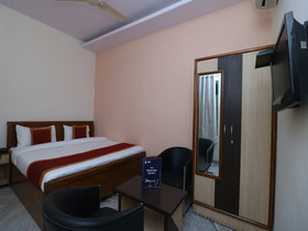 Hotel Dhruv Restaurants & Bar