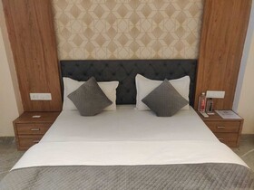 Hotel Ekana