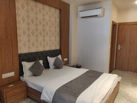 Hotel Ekana