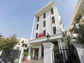 Hotel Four Boutique by OYO Rooms
