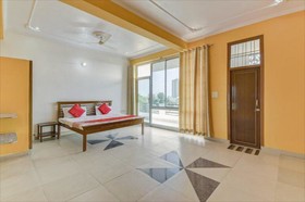 Hotel Gulmohar by OYO Rooms