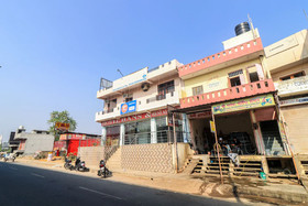 Hotel Hans By OYO Rooms