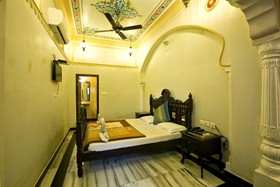 Hotel Kalyan