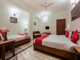 Hotel Luna Rosa By Oyo Rooms