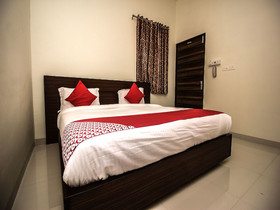 Hotel Mayra by OYO Rooms