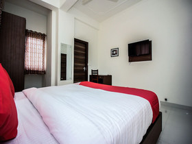 Hotel Mayra by OYO Rooms
