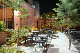 Hotel Navtara