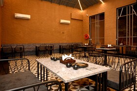 Hotel Navtara