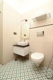 Hotel Navtara