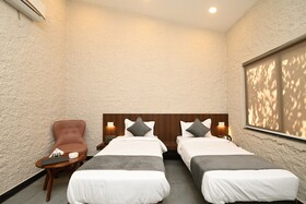 Hotel Navtara