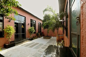 Hotel Navtara