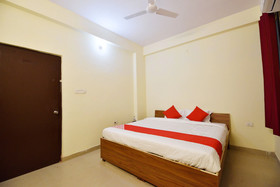 Hotel Raj Niwas by OYO Rooms