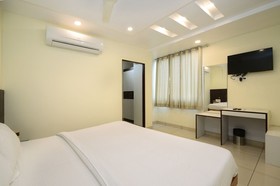 Hotel Rashika Palace