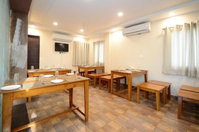 Hotel Rashika Palace