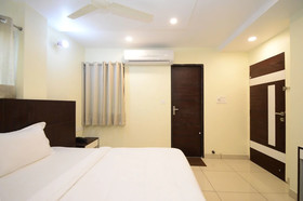 Hotel Rashika Palace