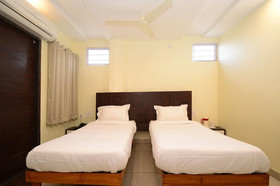 Hotel Rashika Palace