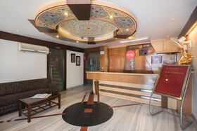 Hotel Rockland by OYO Rooms