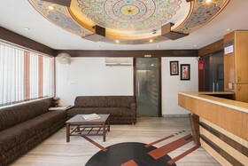 Hotel Rockland by OYO Rooms