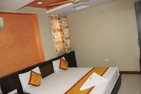 Hotel Sanjay Palace by OYO Rooms