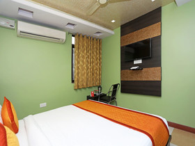 Hotel Sanjay Palace by OYO Rooms