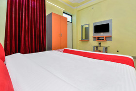 Hotel Suraj Villa By OYO Rooms