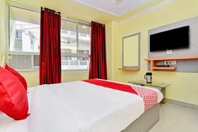 Hotel Suraj Villa By OYO Rooms