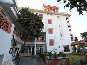 Hotel Triveni Residency by OYO Rooms