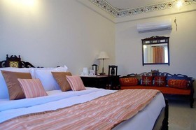 Hotel Umaid Residency