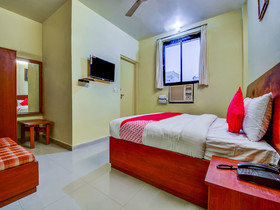 Hotel Utsav by OYO Rooms