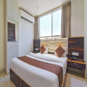 Kaki Hotel & Roof Top