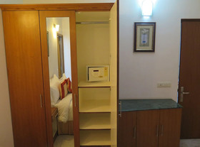Kesar D'Villa