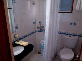 Kesar D'Villa