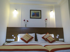 Kesar D'Villa